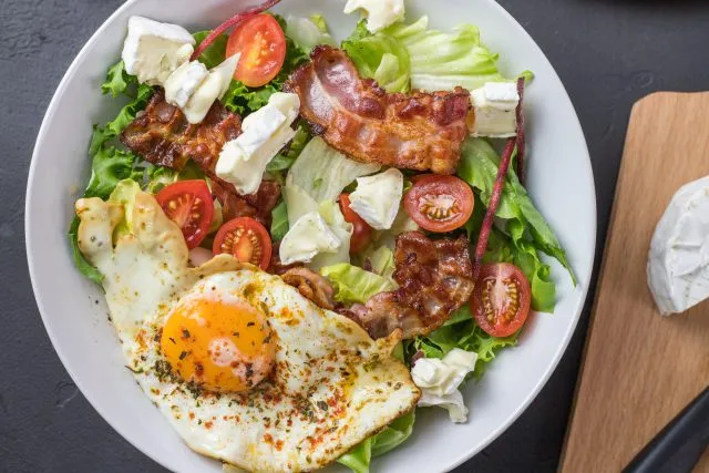 Dieta ketogeniczna - jak jeść na diecie keto i na czym polega